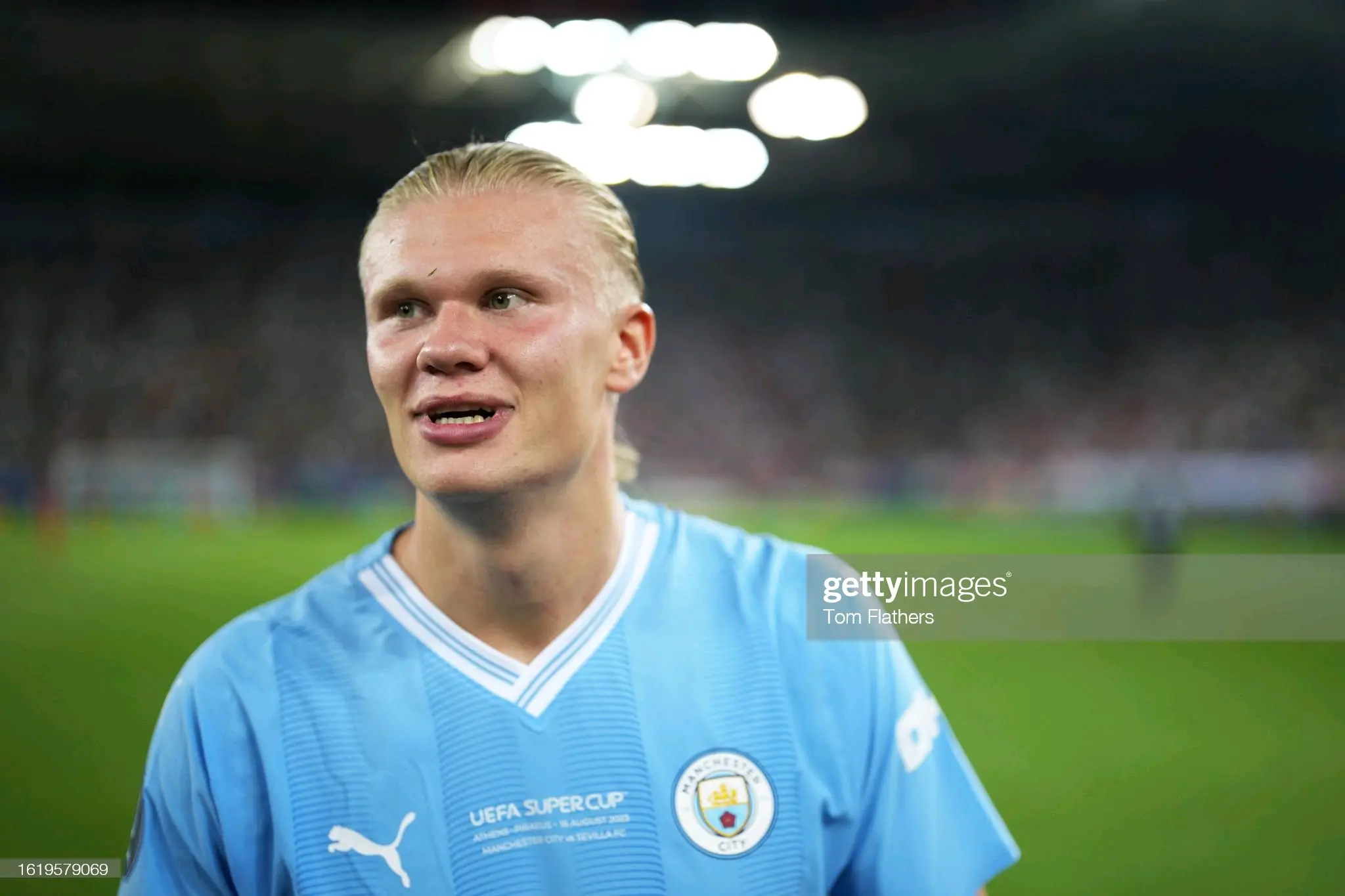 赛前塞维利亚调整名单以备社区盾，回应争议环节打磨，赛场秩序良好，控场能力受关注的简单介绍金年会体育