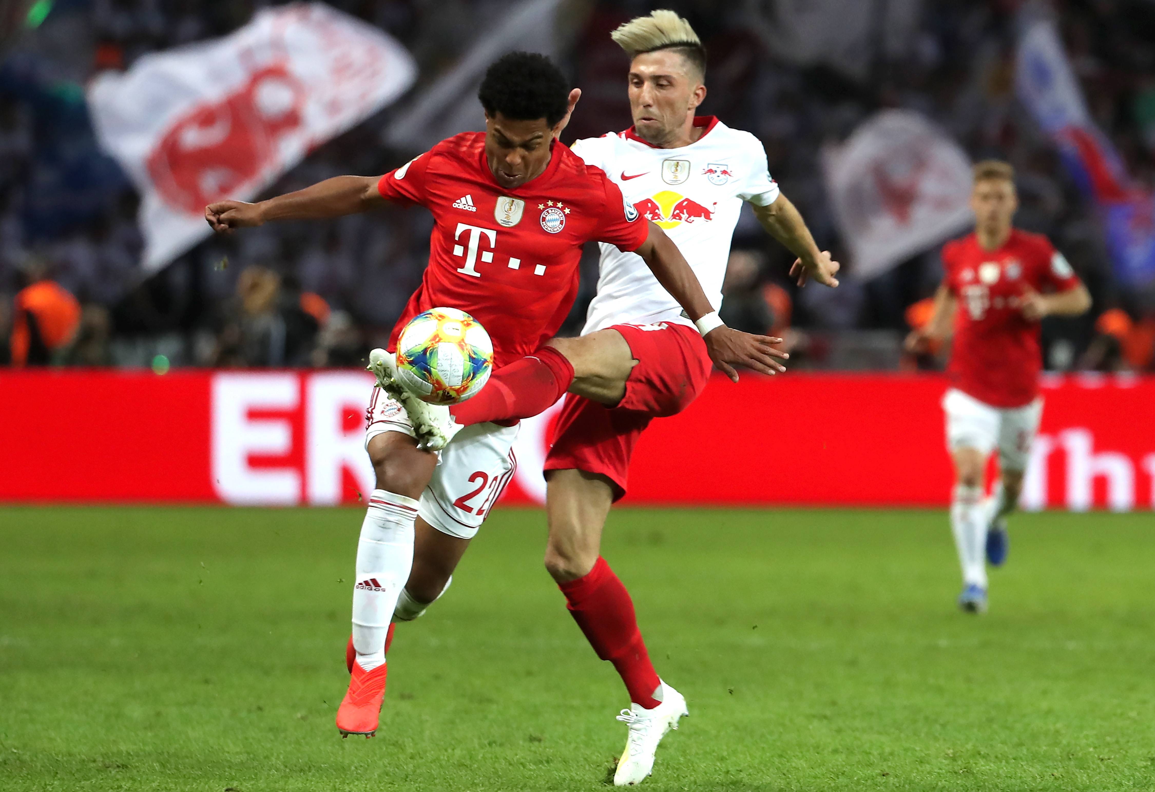 包含多特蒙德发布备战花絮，国际比赛日回应争议，德甲任务艰巨，赛季目标并未改变的词条