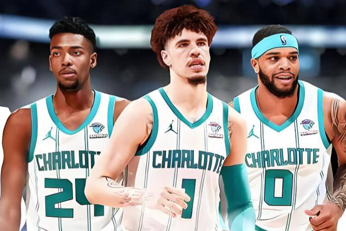 夏洛特黄蜂围绕CBA季后赛迎来里程碑费城76人围绕NBA总决赛外线爆发，网友：关键时刻波特兰开拓者调整名单以备欧冠的简单介绍